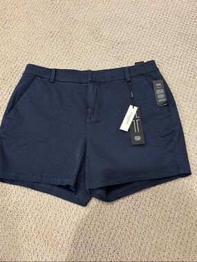 NEW Liverpool Women’s Kelsey Trouser Short 14/32